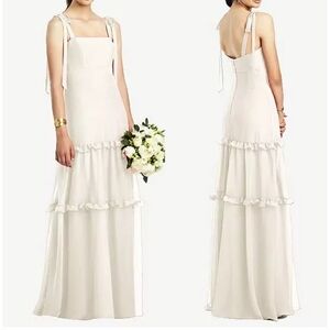 After six Ivory White Crinkle Chiffon‎ Bridesmaid Dress Sz 6 RL Style 1529-A2.